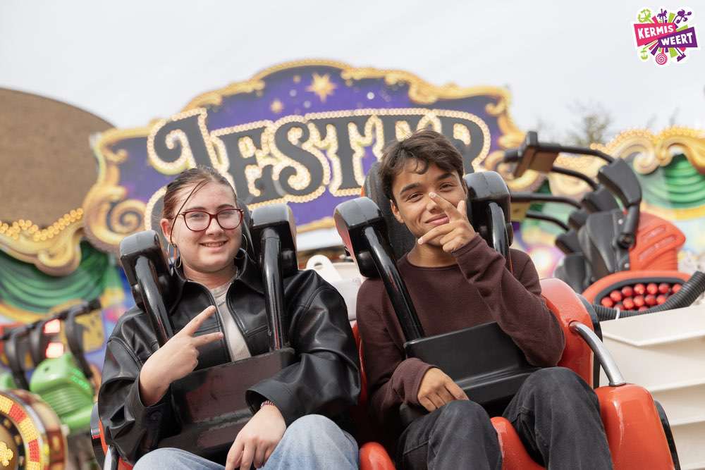 Foto: 'Opening kermisattractie Jester 02'.